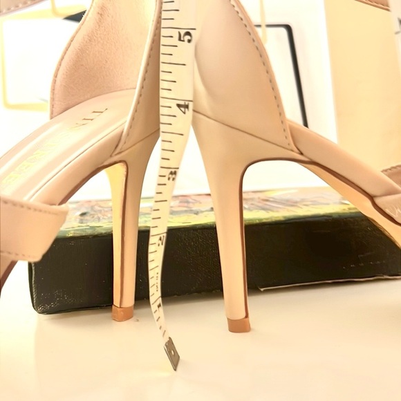 TINSTREE,Stunners! Sexy T-Strap Womens High Heels Pointed Toe Pumps size 9, NWOT - Picture 10 of 14